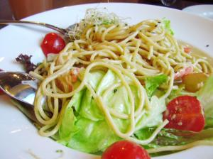 Pasta med sallad